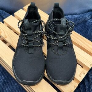 Ladies Reebok Turnzone size 7